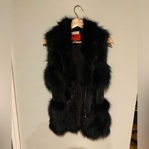 NEIMAN MARCUS GENUINE FOX FUR Black VEST SIZE SMALL Zip Up Annabelle New York
